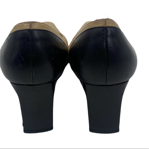 💕SALE💕 St John Black & Tan Heels - Picture 6 of 11